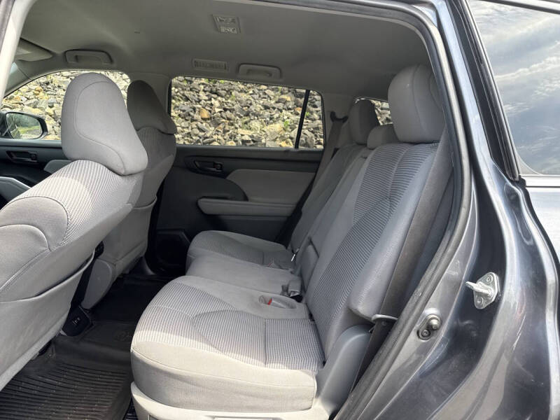 2020 Toyota Highlander L