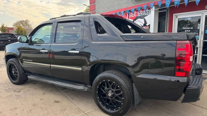 2012 Chevrolet Avalanche LTZ