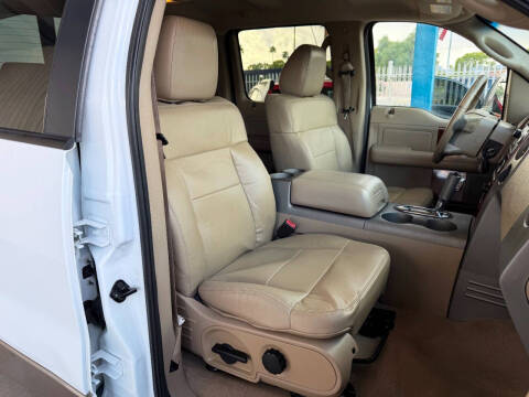 2005 Ford F-150 Lariat