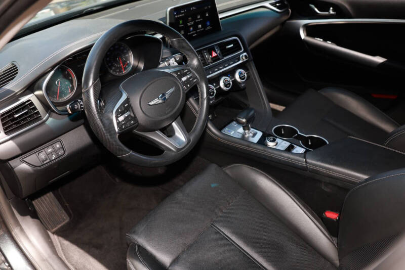 2020 Genesis G70