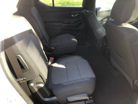 2022 Chevrolet Traverse LT Cloth