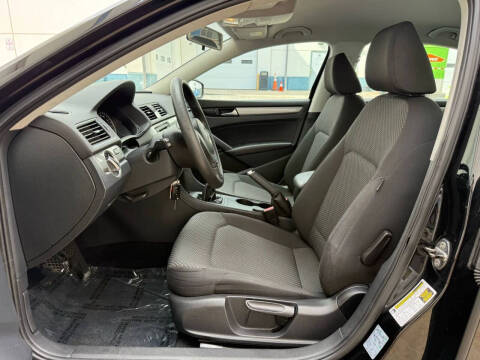 2013 Volkswagen Passat S PZEV