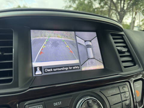 2015 Nissan Pathfinder SL