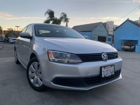 2011 Volkswagen Jetta for sale at Galaxy of Cars in North Hills CA