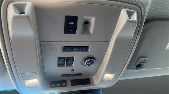 2017 Cadillac Escalade Premium Luxury