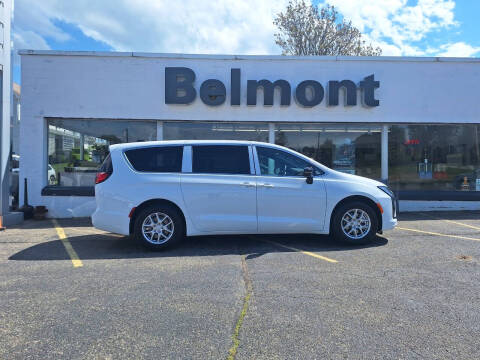 2027 Chrysler Pacifica Select