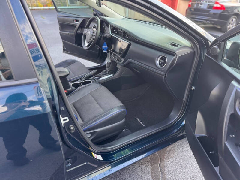 2017 Toyota Corolla SE