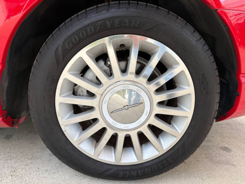 2005 Ford Thunderbird Deluxe