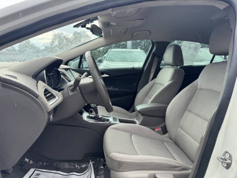 2016 Chevrolet Cruze LS Auto