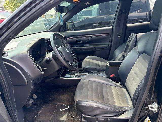 2019 Mitsubishi Outlander LE