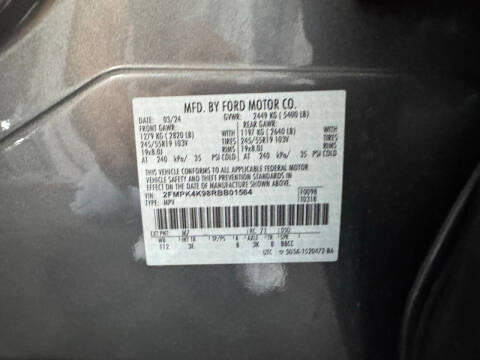 2024 Ford Edge Titanium