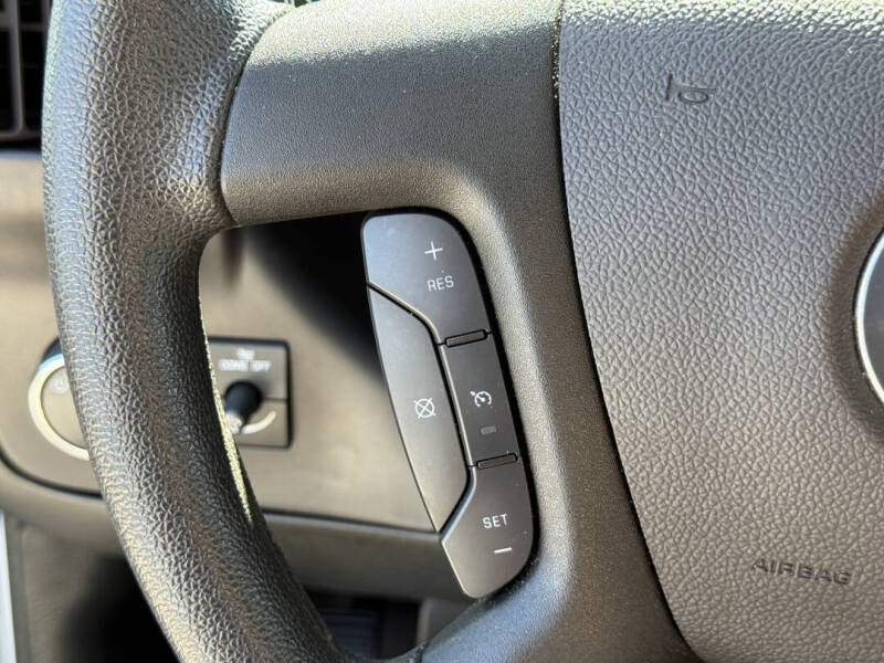 2024 Chevrolet Express 2500