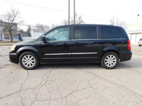 2014 Chrysler Town and Country for sale at DeVries Motors Inc in Coopersville MI