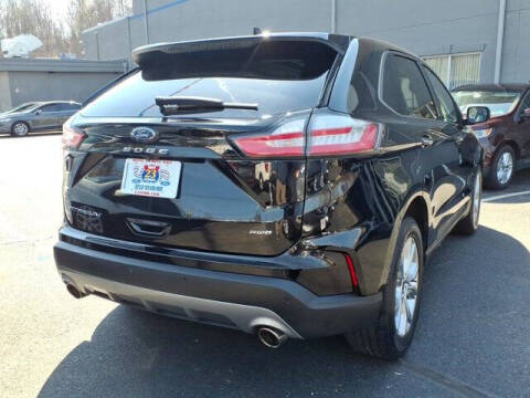 2023 Ford Edge Titanium
