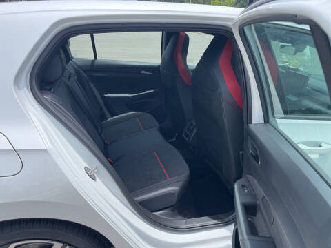 2026 Volkswagen Golf GTI SE