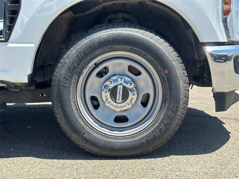 2025 Ford F-350 Super Duty XL