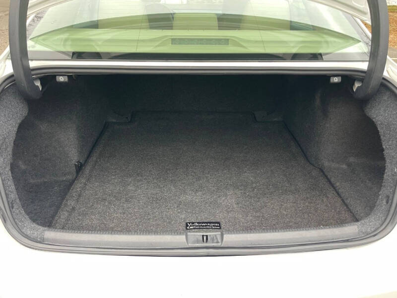 2015 Volkswagen Passat 1.8T S