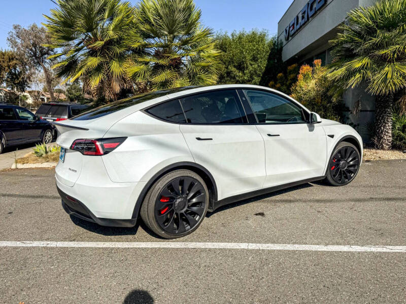2025 Tesla Model Y Performance