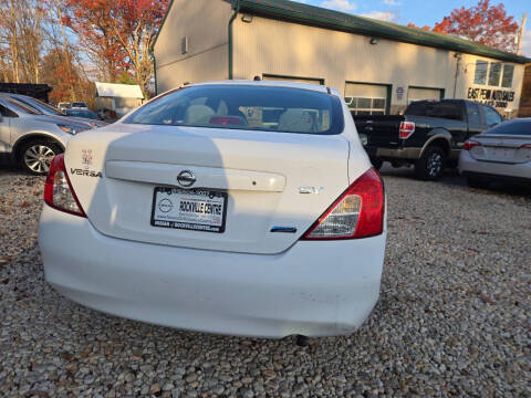 2012 Nissan Versa 1.6 SV