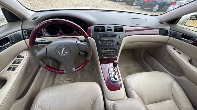 2004 Lexus ES 330