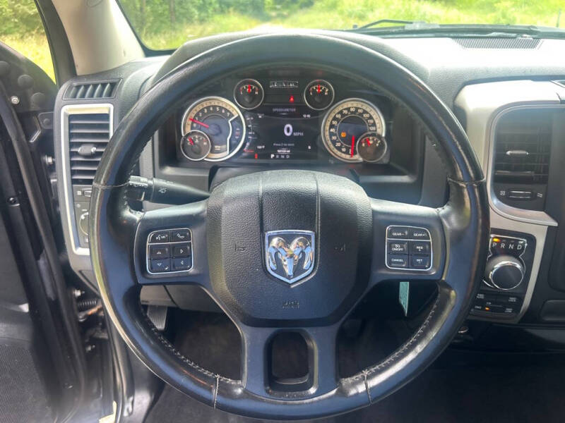 2016 RAM 1500 SLT
