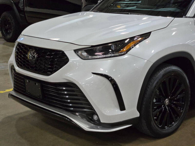 2023 Toyota Highlander XSE