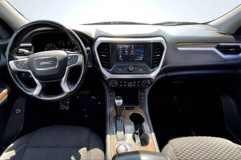 2019 GMC Acadia SLE-2