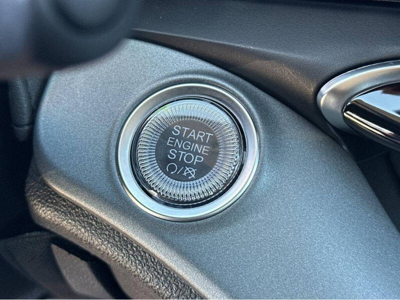 2024 FIAT 500e Inspi(RED)