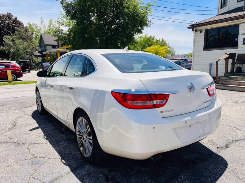 2013 Buick Verano Leather Group