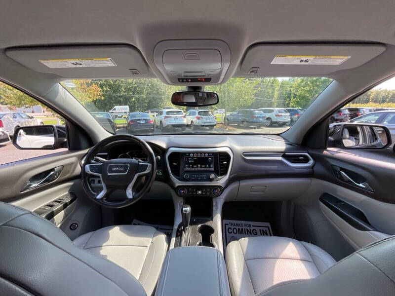 2017 GMC Acadia SLT-1