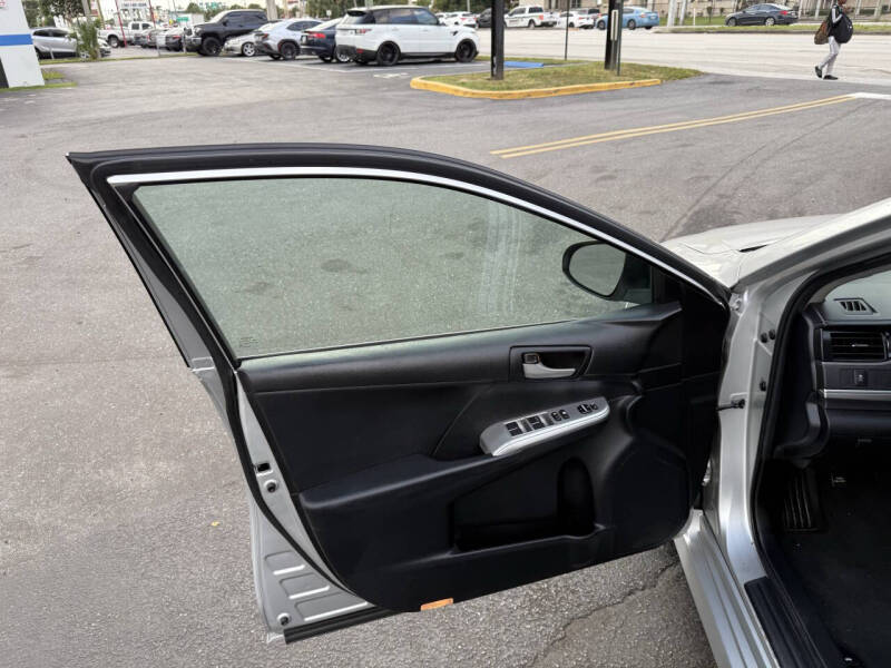 2012 Toyota Camry SE