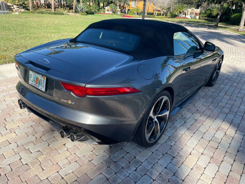 2016 Jaguar F-TYPE R