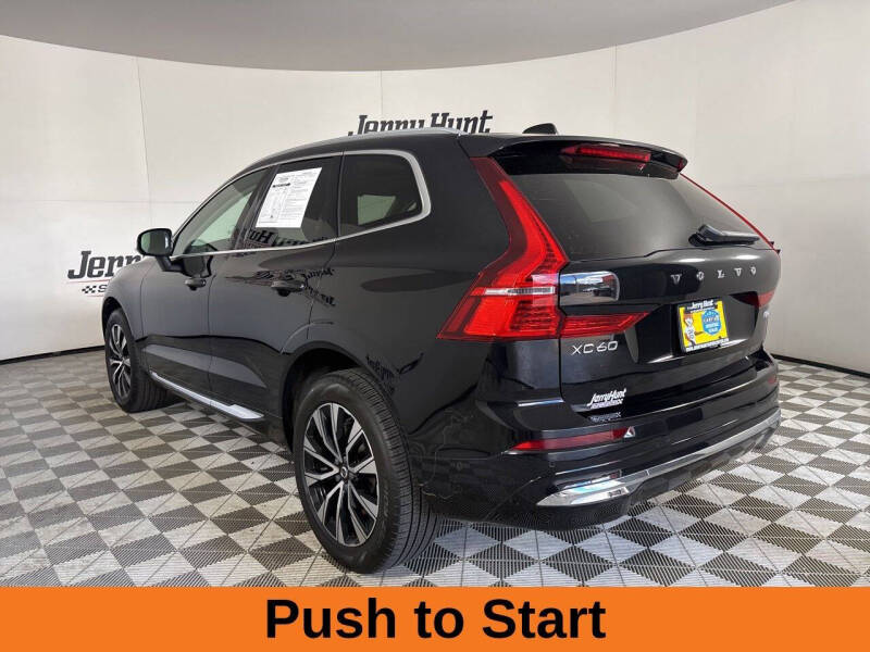 2023 Volvo XC60 B5 Plus Bright Theme