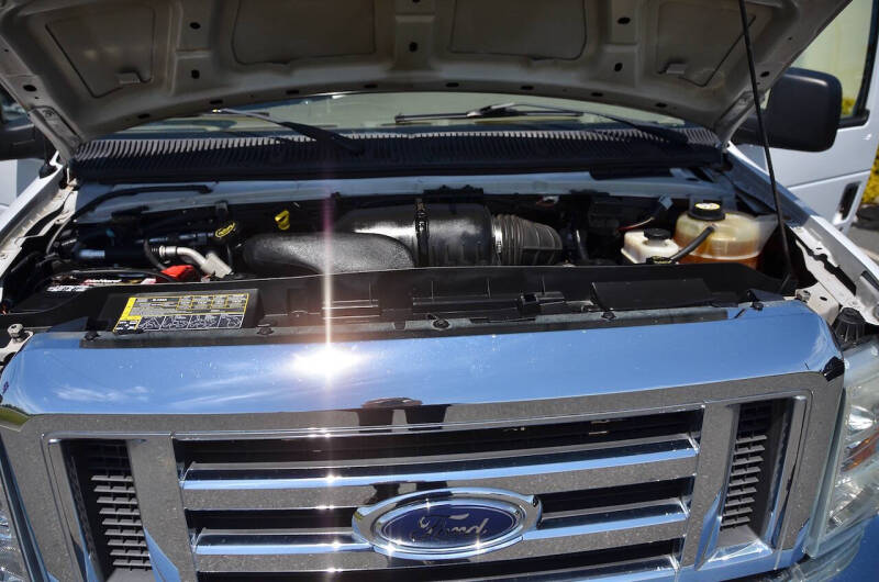 2008 Ford E-Series E-150 XLT