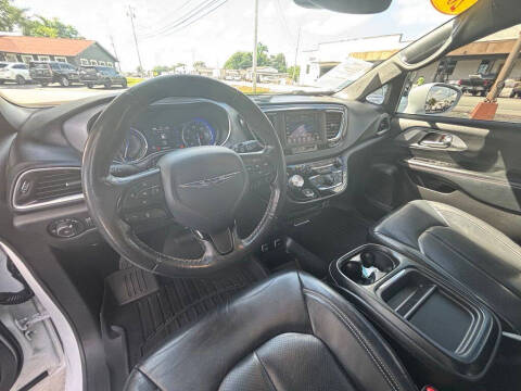 2020 Chrysler Pacifica Touring L
