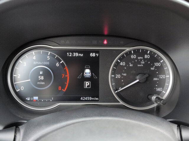 2019 Nissan Kicks SR