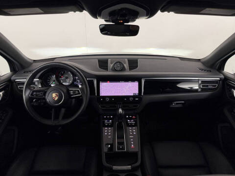 2023 Porsche Macan