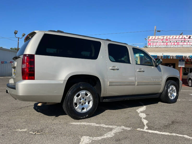 2013 Chevrolet Suburban LT