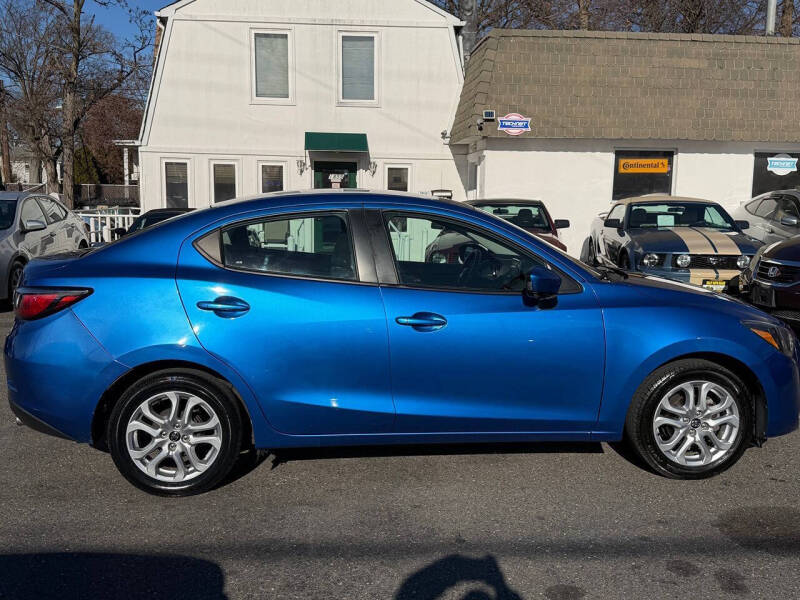 2017 Toyota Yaris iA