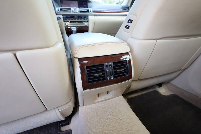 2014 Lexus LS 460