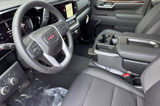 2026 GMC Sierra 1500 Elevation Standard