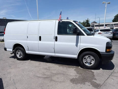 2021 Chevrolet Express 2500