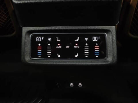 2022 Audi e-tron quattro Premium Plus