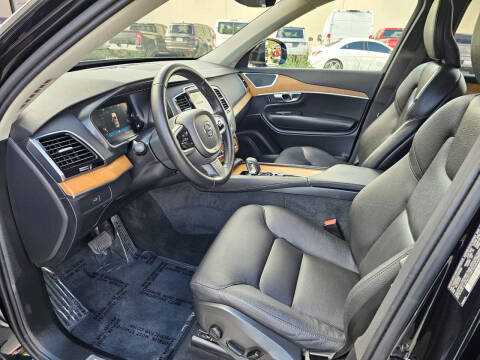 2025 Volvo XC90 B6 Plus Bright Theme 7P