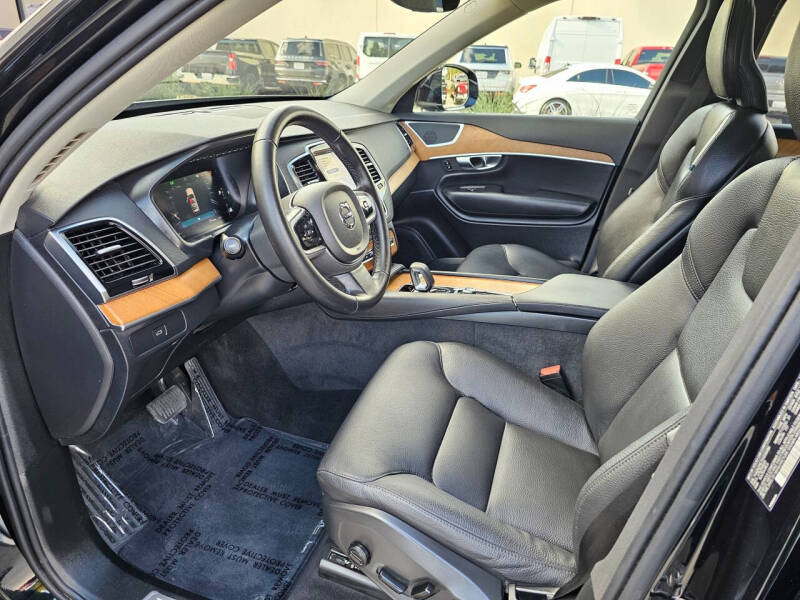 2025 Volvo XC90 B6 Plus Bright Theme 7P