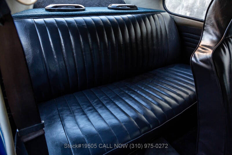 1972 Volkswagen Super Beetle