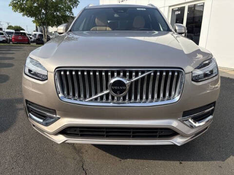 2024 Volvo XC90 Recharge T8 Ultimate Bright Theme 7P