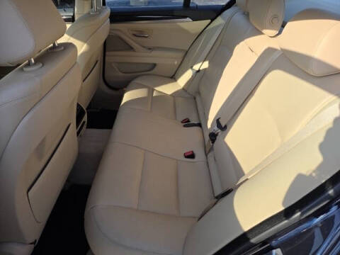 2015 BMW 5 Series 528i xDrive