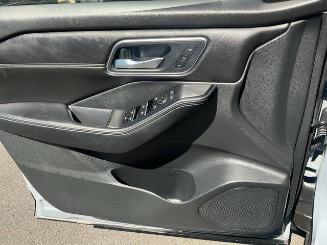 2024 Nissan Rogue Platinum