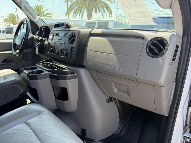 2014 Ford E-Series